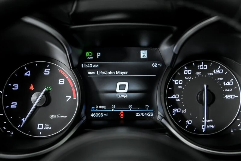 2023 Alfa Romeo - Image 24 of 31