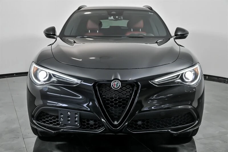 2023 Alfa Romeo - Image 4 of 31