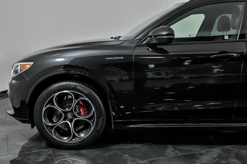 2023 Alfa Romeo - Image 6 of 31