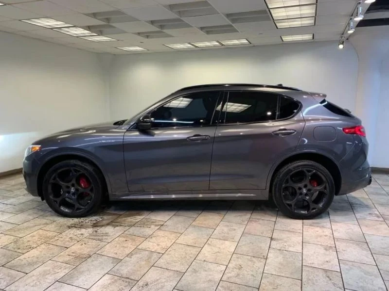 2023 Alfa Romeo Stelvio - Image 5 of 12