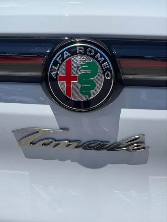 2023 Alfa Romeo Tonale - Image 7 of 16