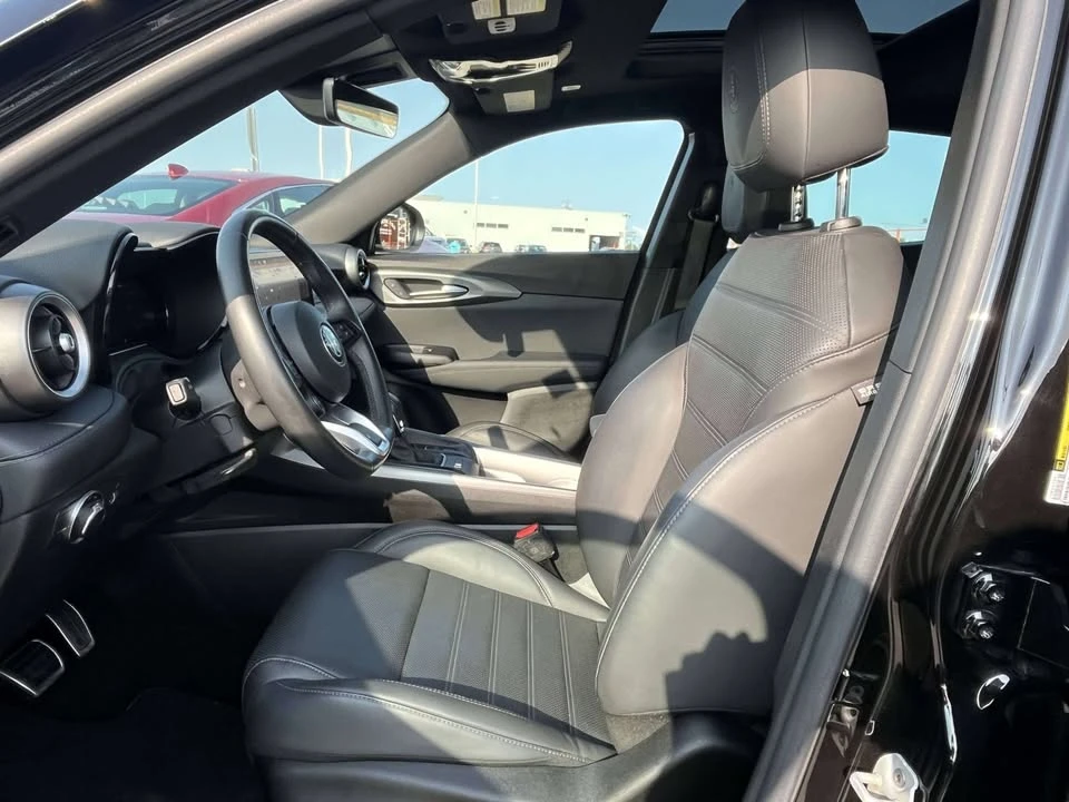 2023 Alfa Romeo Tonale - Image 2 of 20