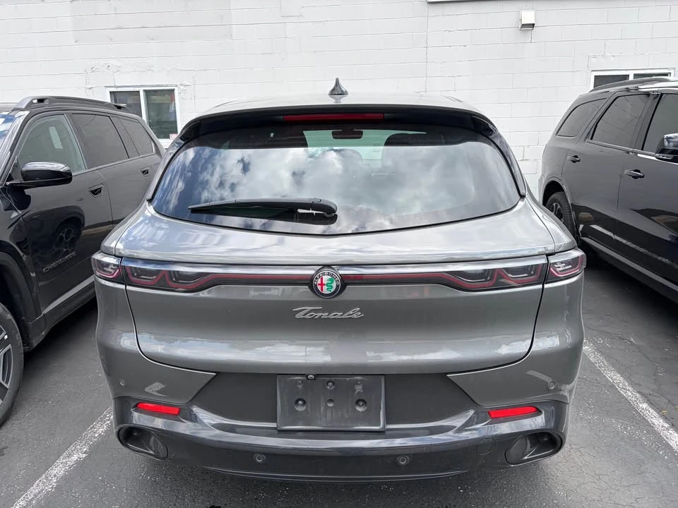 2023 Alfa Romeo Tonale - Image 3 of 9