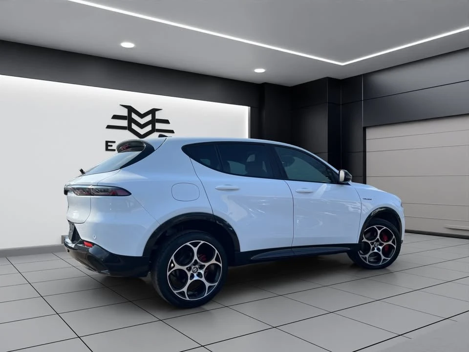 2023 Alfa Romeo Tonale - Image 12 of 20