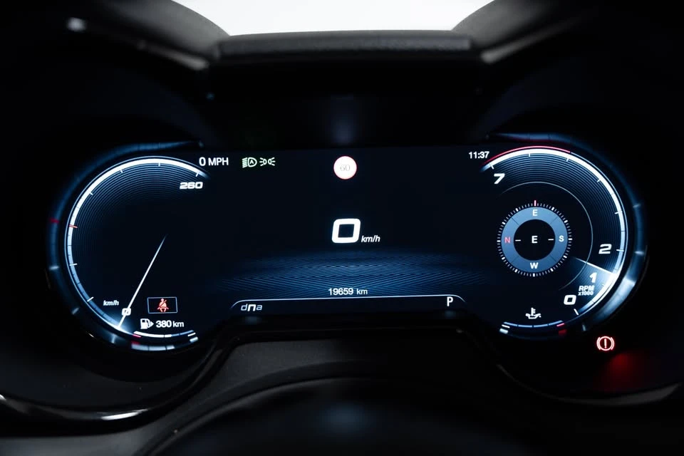 2023 Alfa Romeo - Image 9 of 11