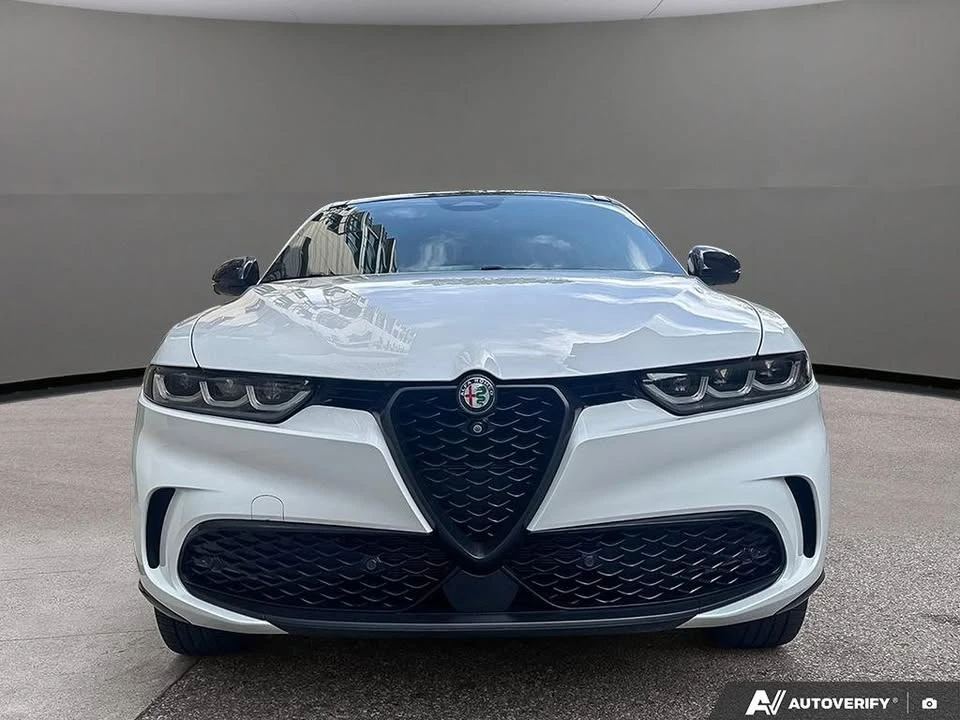 2023 Alfa Romeo Tonale - Image 2 of 20