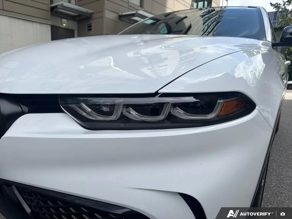 2023 Alfa Romeo Tonale - Image 8 of 20