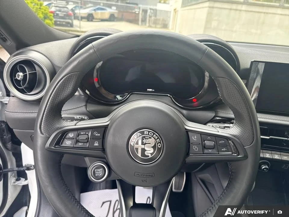 2023 Alfa Romeo Tonale - Image 11 of 20