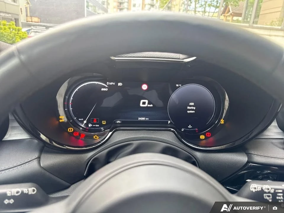 2023 Alfa Romeo Tonale - Image 12 of 20