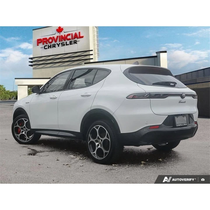 2023 Alfa Romeo Tonale - Image 4 of 20
