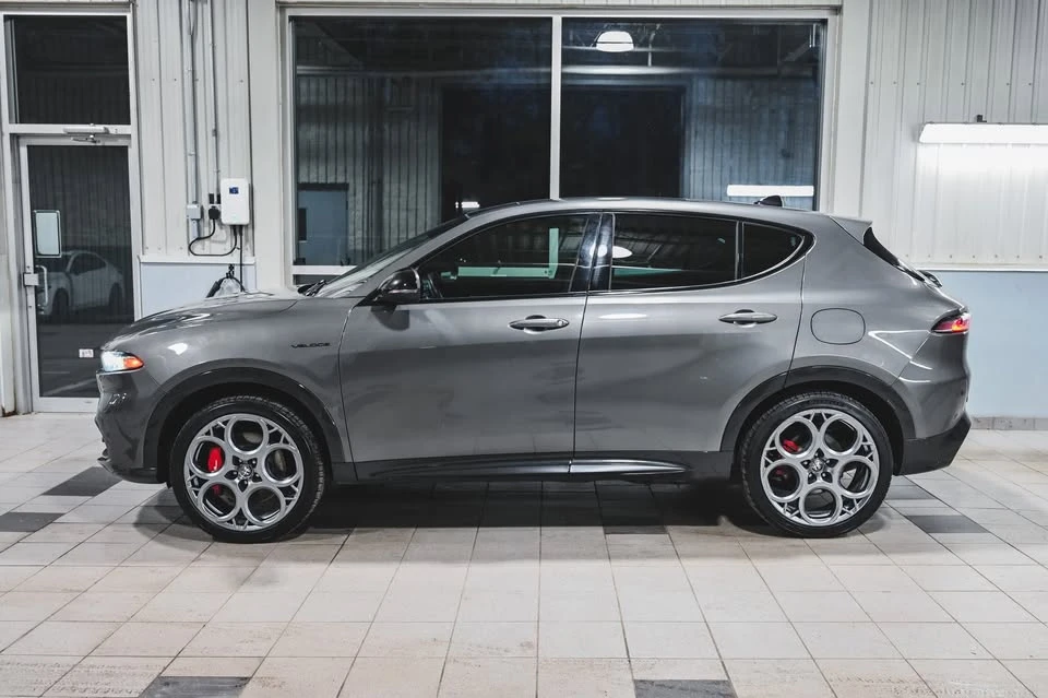 2023 Alfa Romeo Tonale - Image 3 of 17
