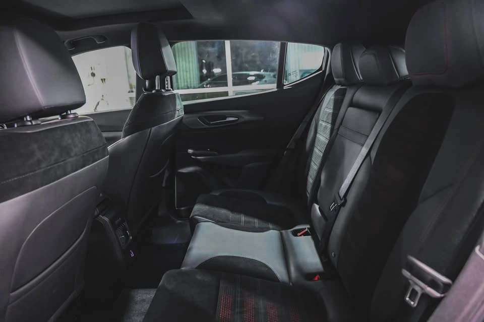 2023 Alfa Romeo Tonale - Image 15 of 17