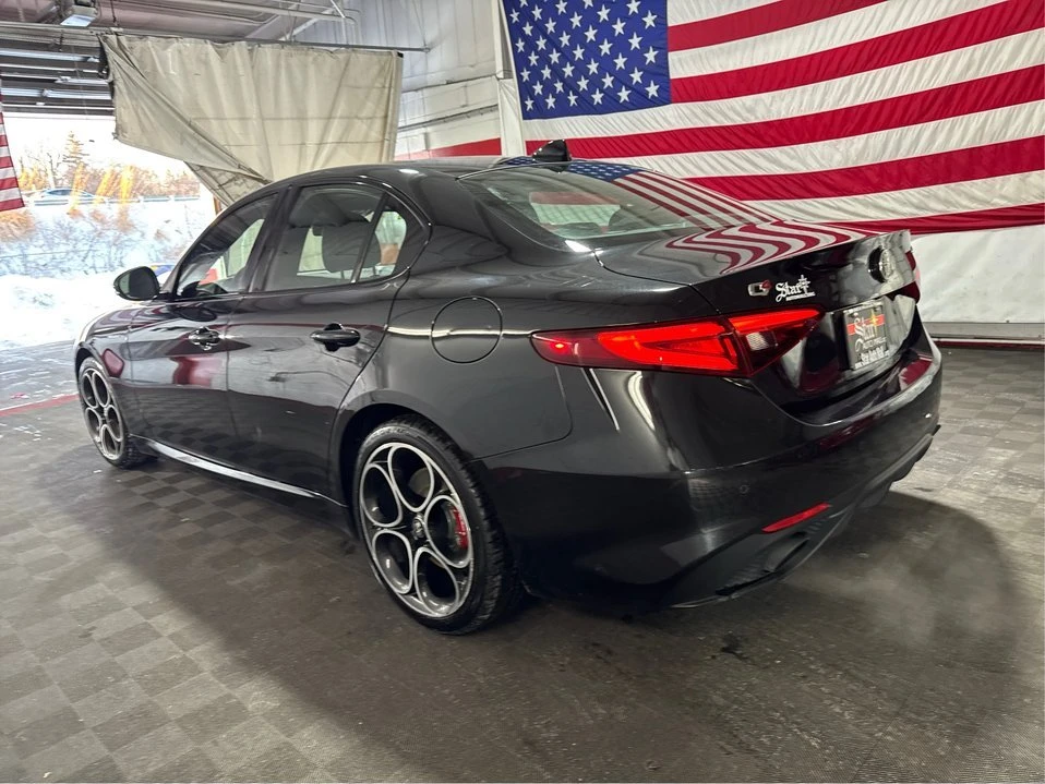 2023 Alfa Romeo Giulia - Image 7 of 20