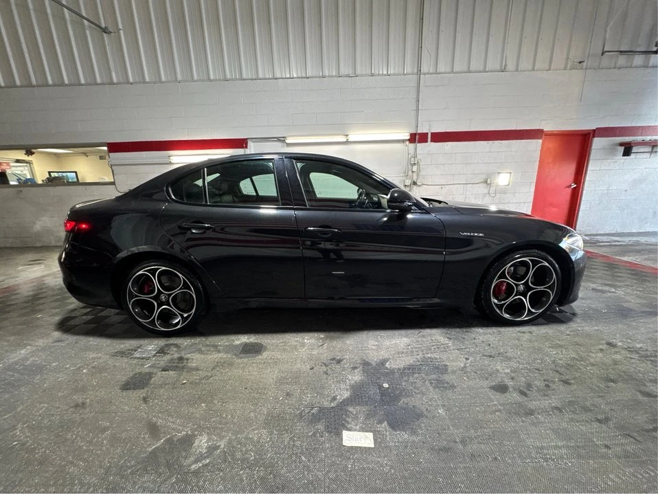 2023 Alfa Romeo Giulia - Image 4 of 20