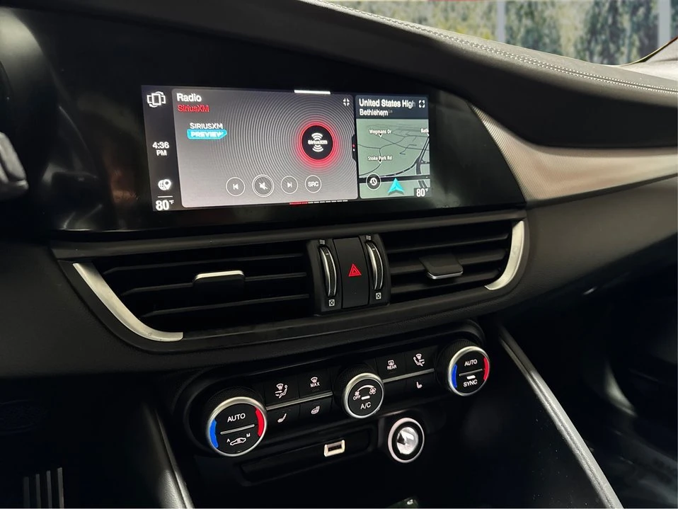 2023 Alfa Romeo Giulia - Image 14 of 20