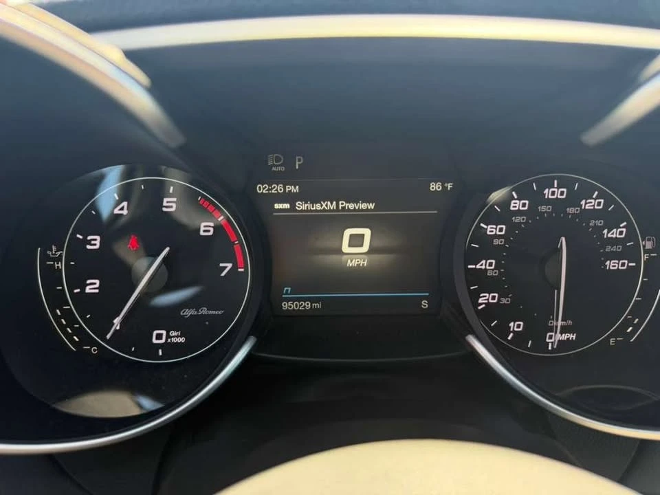 2023 Alfa Romeo Giulia - Image 2 of 12