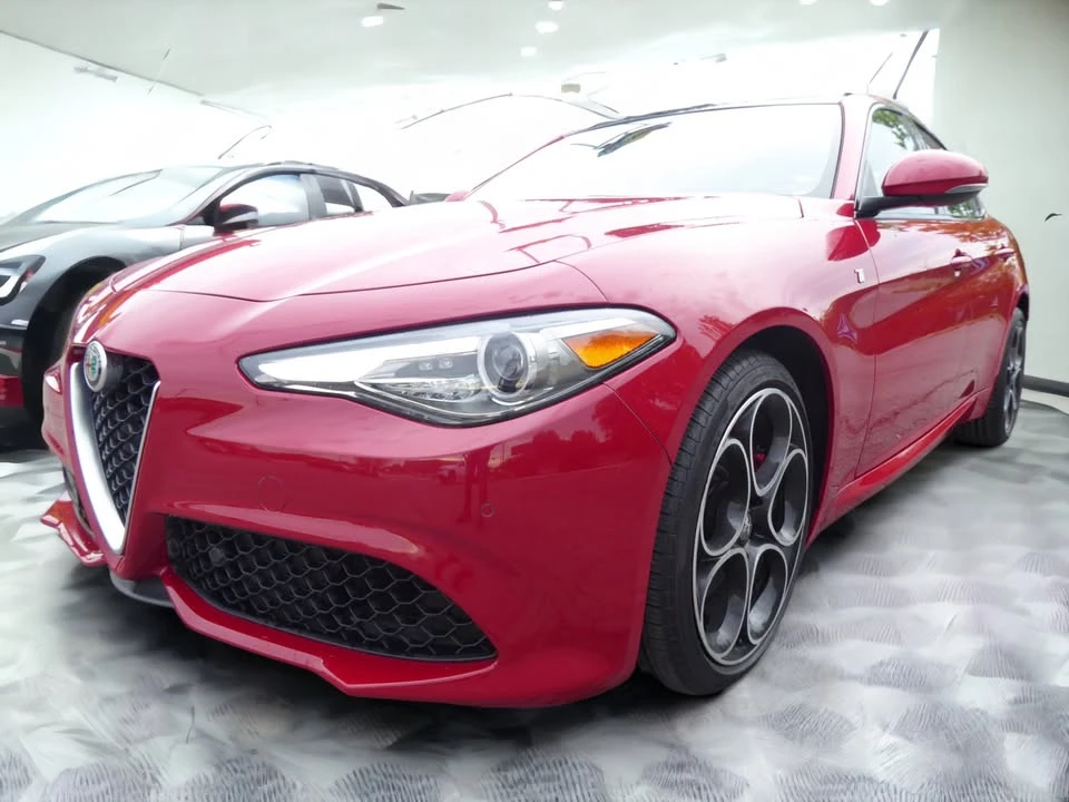 2023 Alfa Romeo Giulia - Image 5 of 20