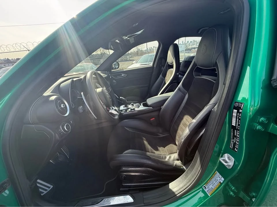 2023 Alfa Romeo Giulia - Image 13 of 17