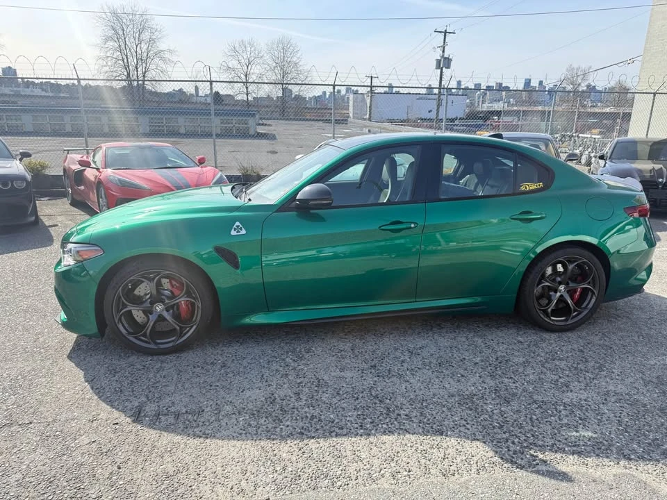 2023 Alfa Romeo Giulia - Image 5 of 17