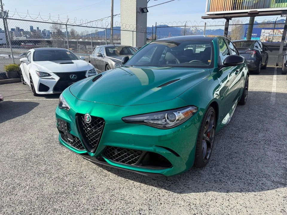 2023 Alfa Romeo Giulia - Image 3 of 17