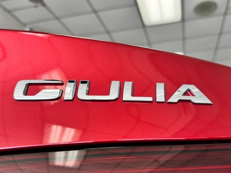 2023 Alfa Romeo Giulia - Image 6 of 16