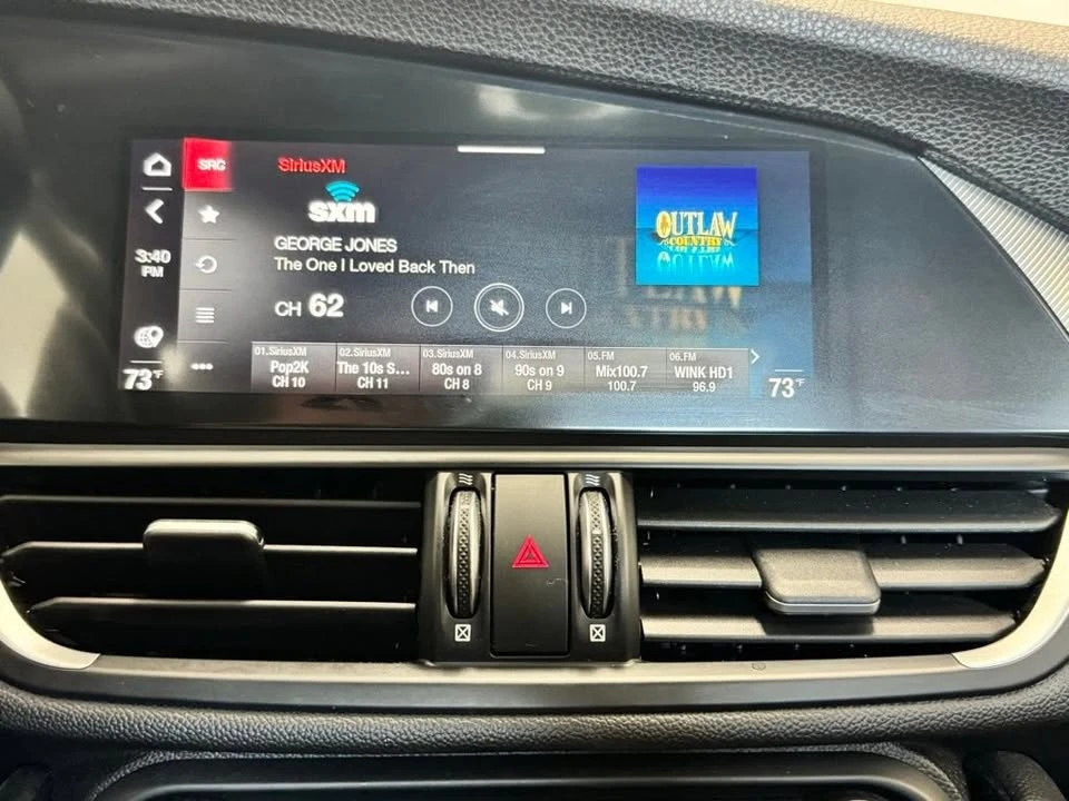 2023 Alfa Romeo Giulia - Image 12 of 16
