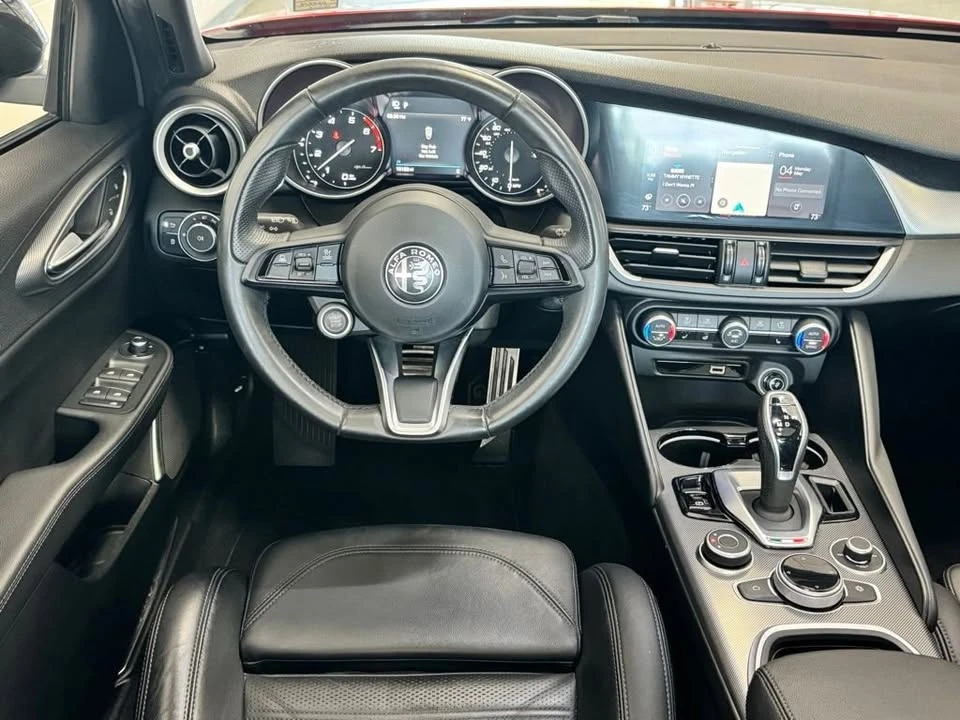 2023 Alfa Romeo Giulia - Image 8 of 16