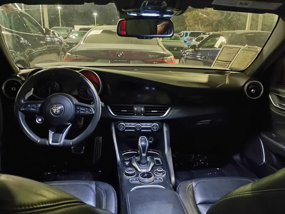 2023 Alfa Romeo Giulia - Image 6 of 8