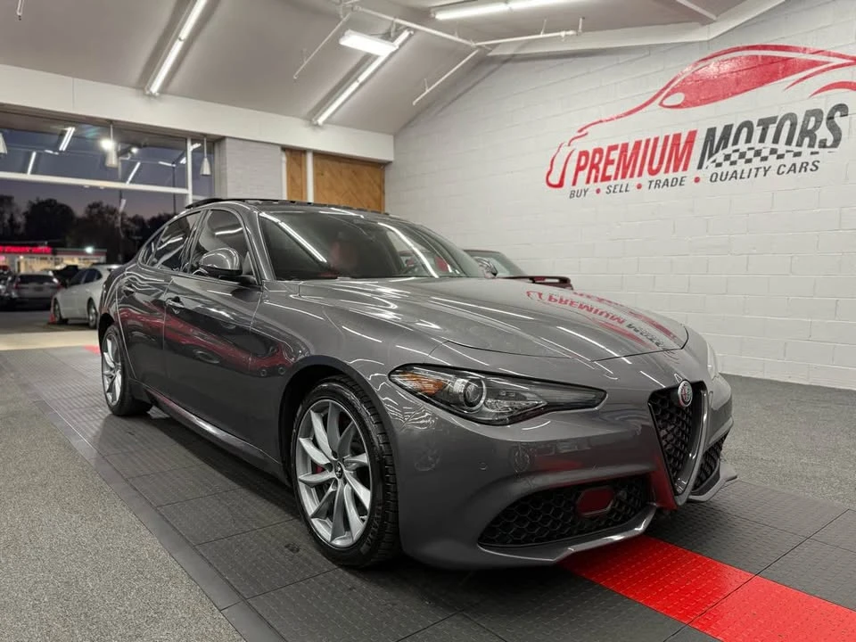 2023 Alfa Romeo Giulia - Image 4 of 18
