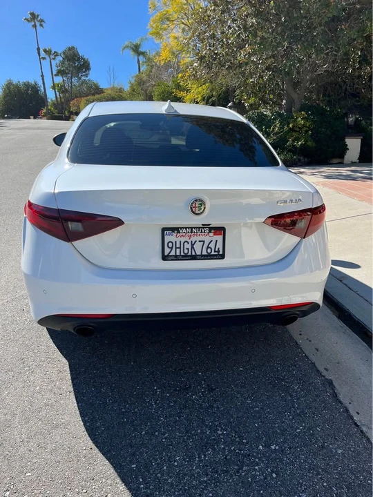 2023 Alfa Romeo Giulia - Image 4 of 7