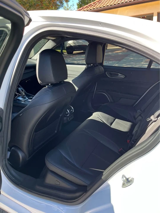 2023 Alfa Romeo Giulia - Image 6 of 7