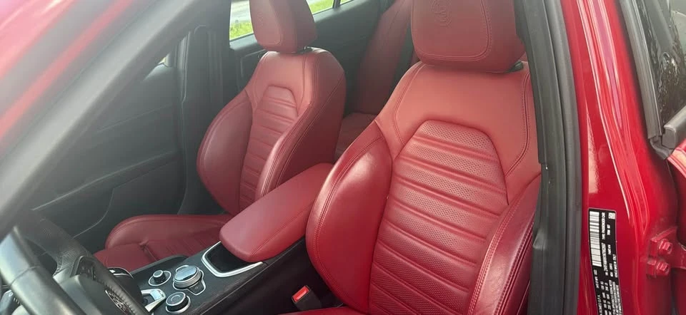 2023 Alfa Romeo Giulia - Image 7 of 8