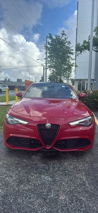 2023 Alfa Romeo Giulia - Image 4 of 8