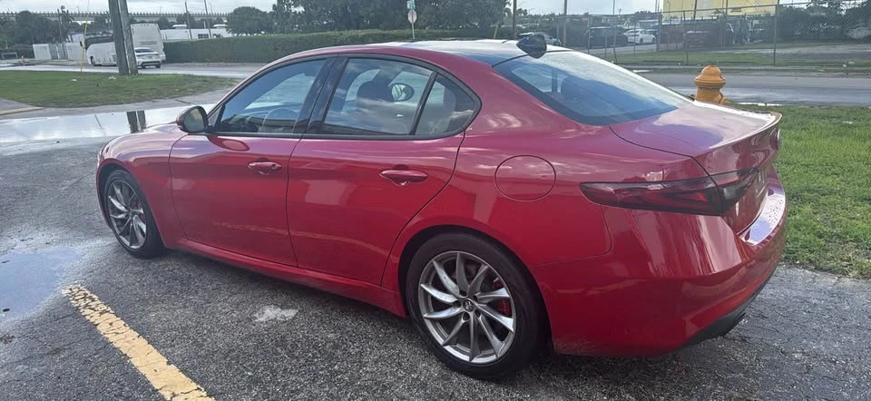 2023 Alfa Romeo Giulia - Image 6 of 8