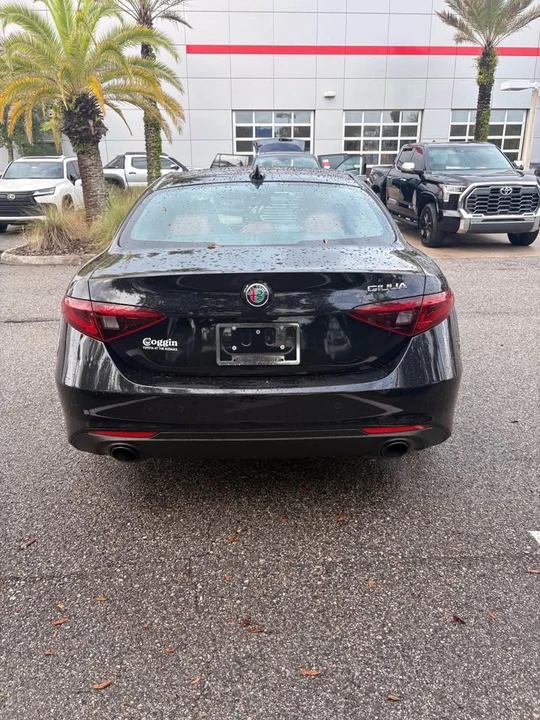 2023 Alfa Romeo Giulia - Image 2 of 10