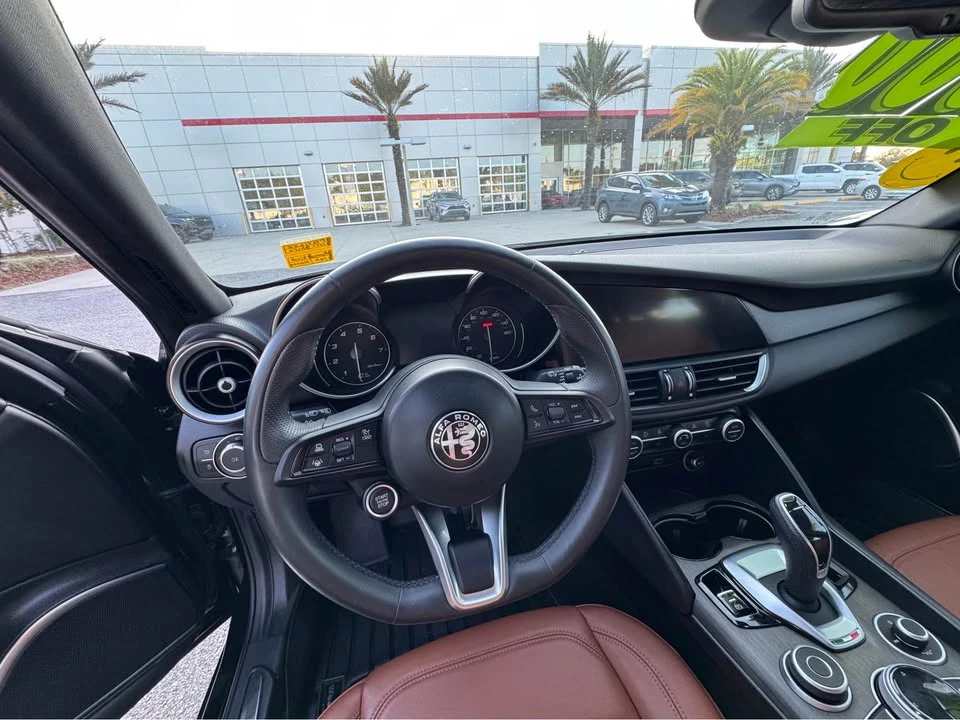 2023 Alfa Romeo Giulia - Image 2 of 6