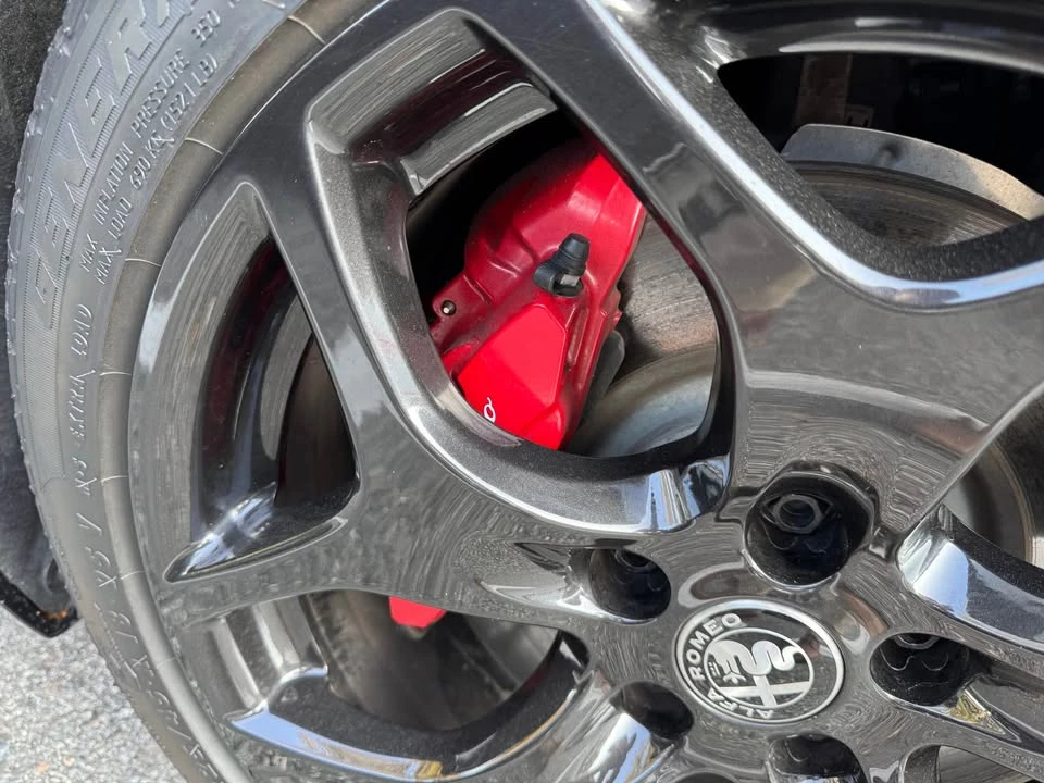 2023 Alfa Romeo Giulia - Image 5 of 6