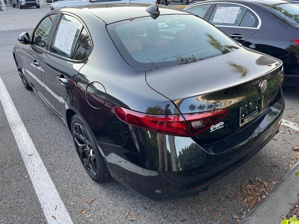 2023 Alfa Romeo Giulia - Image 4 of 6