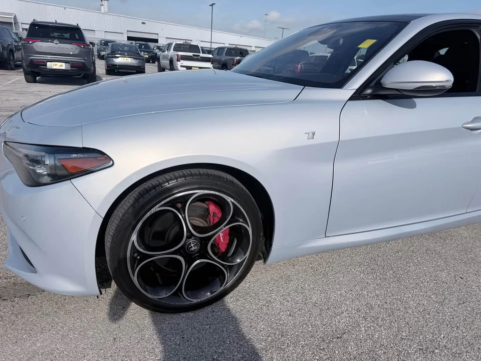 2023 Alfa Romeo Giulia - Image 3 of 19
