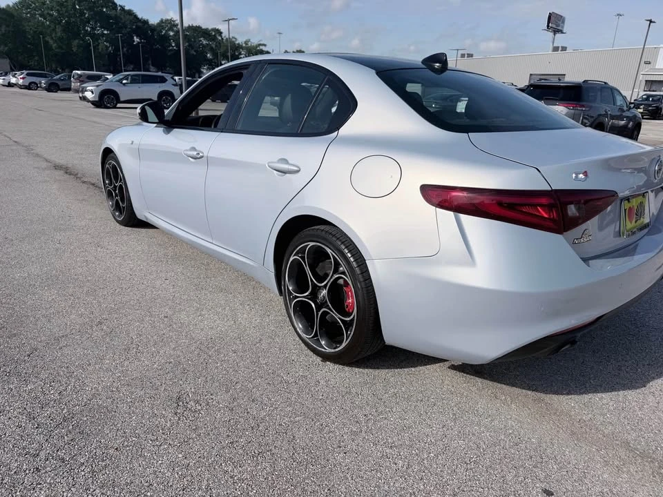 2023 Alfa Romeo Giulia - Image 5 of 19