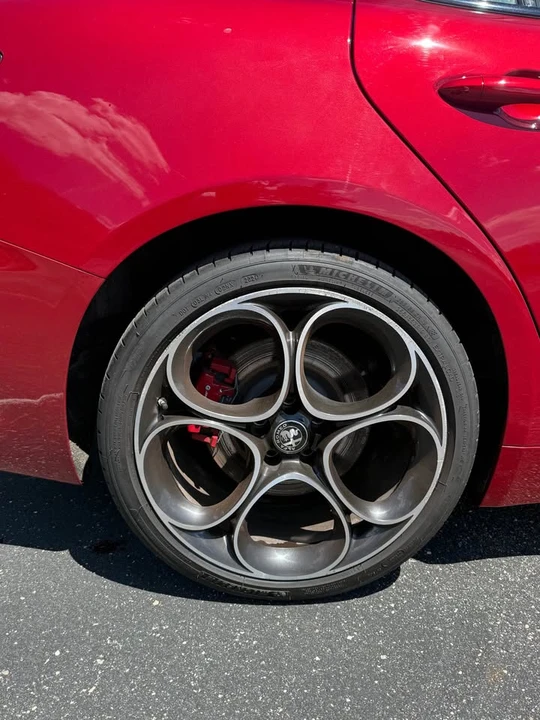 2023 Alfa Romeo Giulia - Image 4 of 15