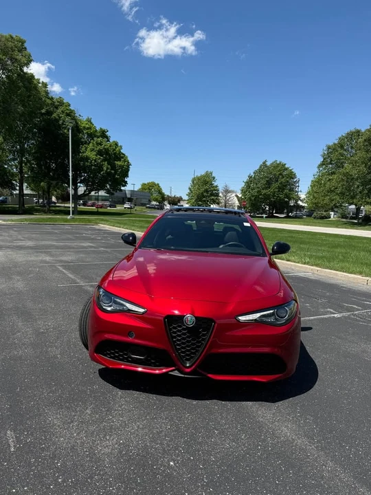 2023 Alfa Romeo Giulia - Image 2 of 15
