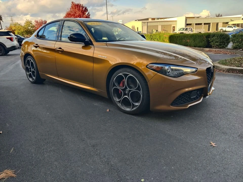 2023 Alfa Romeo Giulia - Image 2 of 11