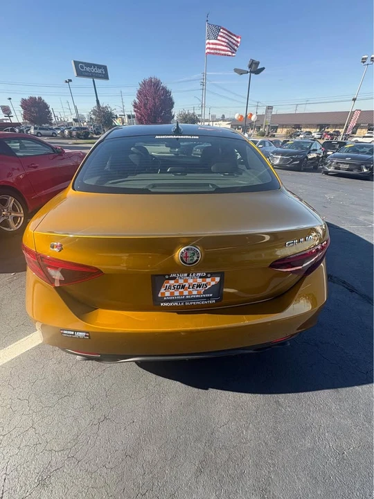 2023 Alfa Romeo Giulia - Image 3 of 5
