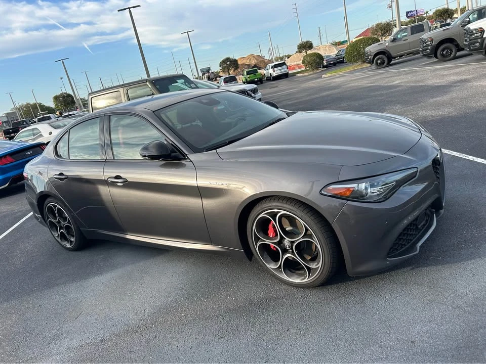 2023 Alfa Romeo Giulia - Image 4 of 15