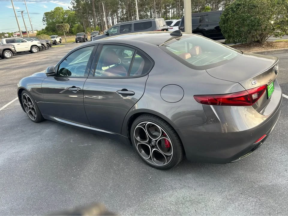 2023 Alfa Romeo Giulia - Image 2 of 15