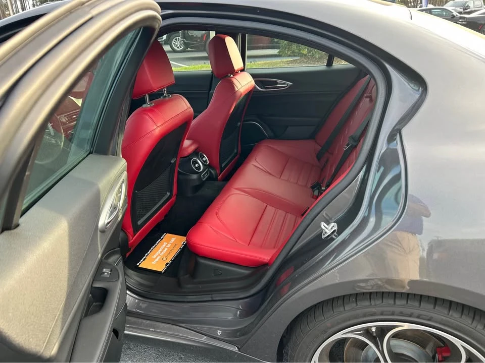 2023 Alfa Romeo Giulia - Image 7 of 15