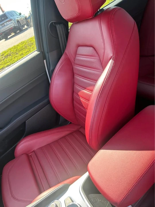 2023 Alfa Romeo Giulia - Image 10 of 12