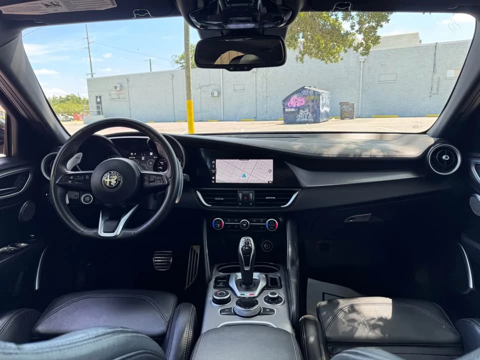 2023 Alfa Romeo Giulia - Image 7 of 7