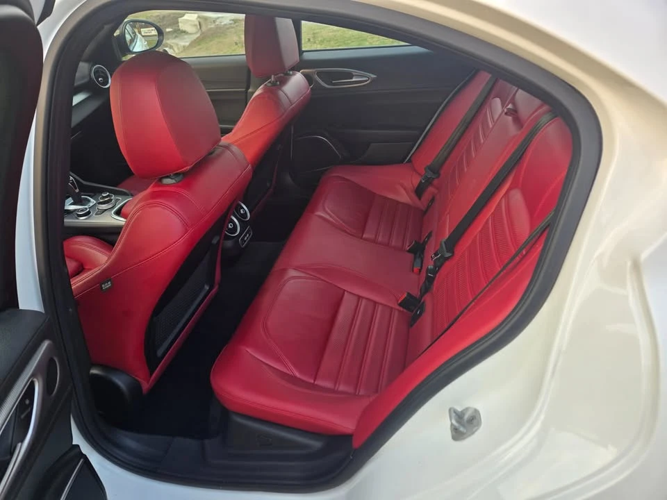 2023 Alfa Romeo Giulia - Image 6 of 20